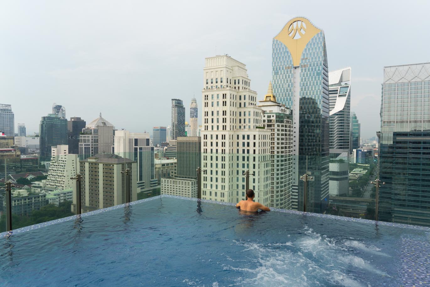 hotel Bangkok rooftop pool