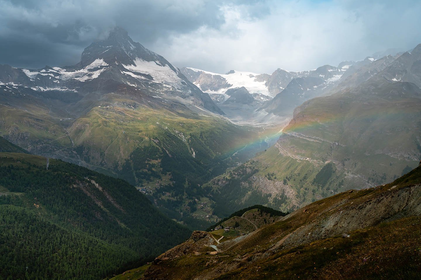Matterhorn met regenboog