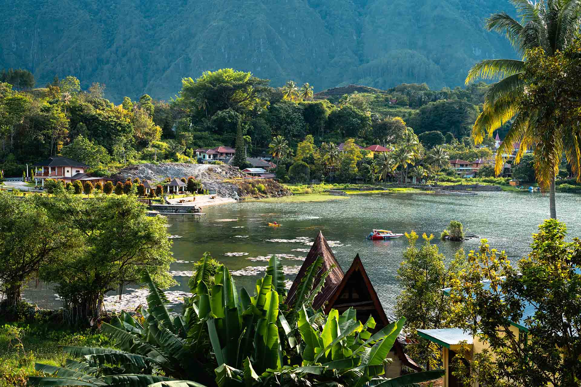 Doen op Sumatra: bezoek Lake Toba en het eiland Samosir
