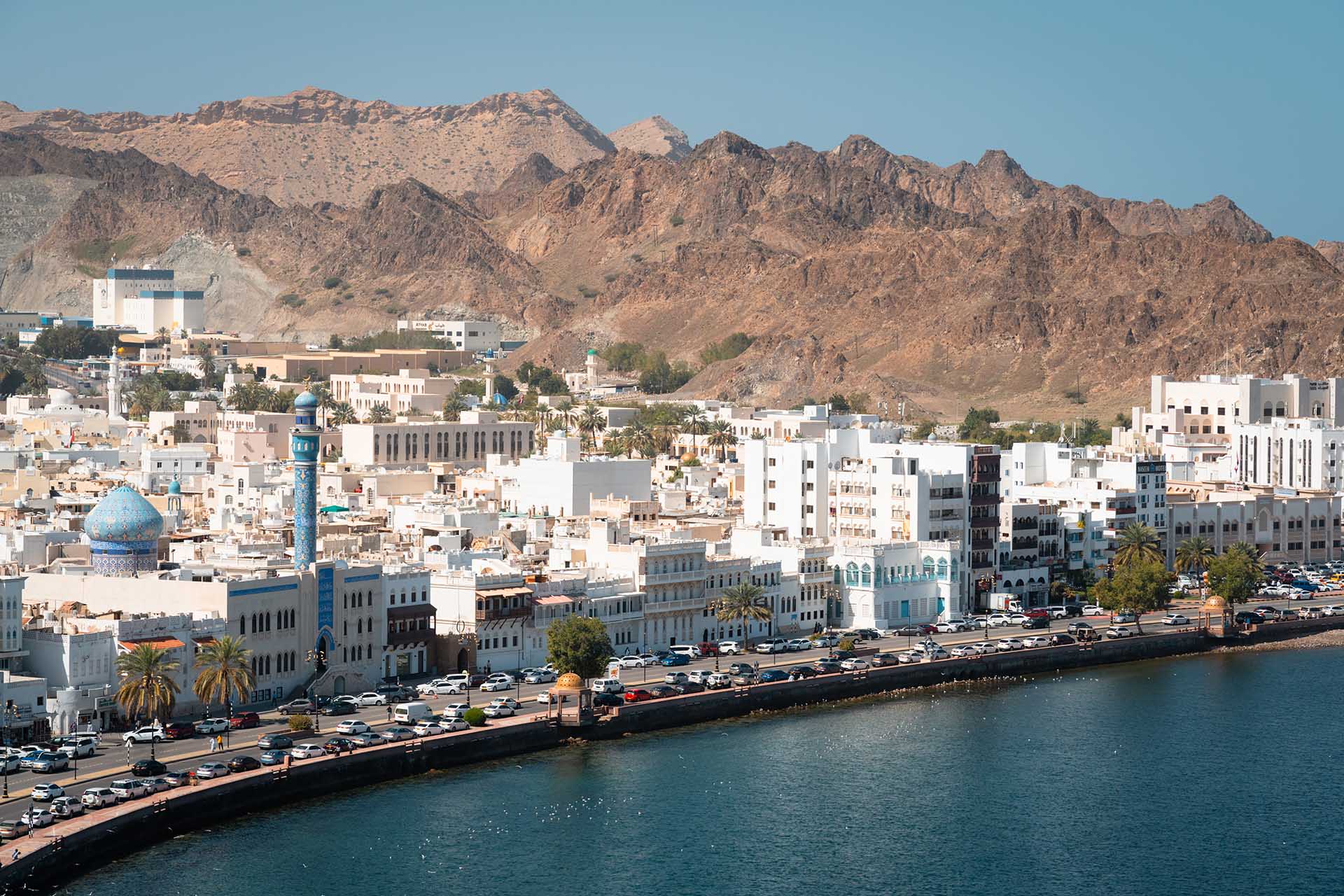 uitzicht over de corniche in Muscat