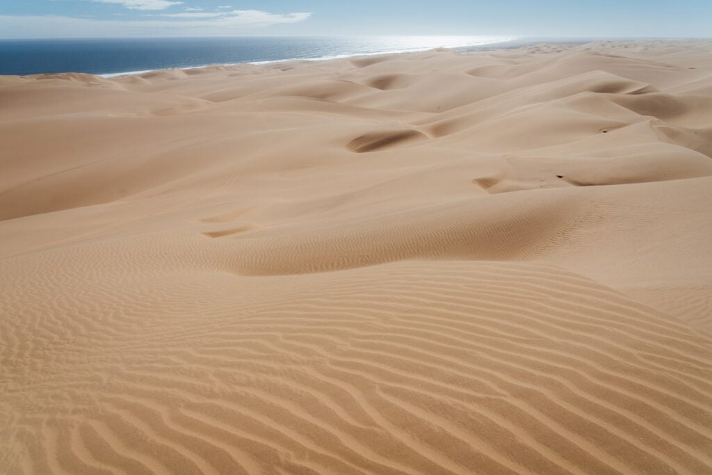 zandduinen aan zee