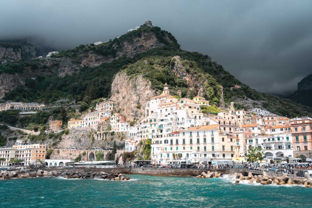 Uitzicht op dorp Amalfi